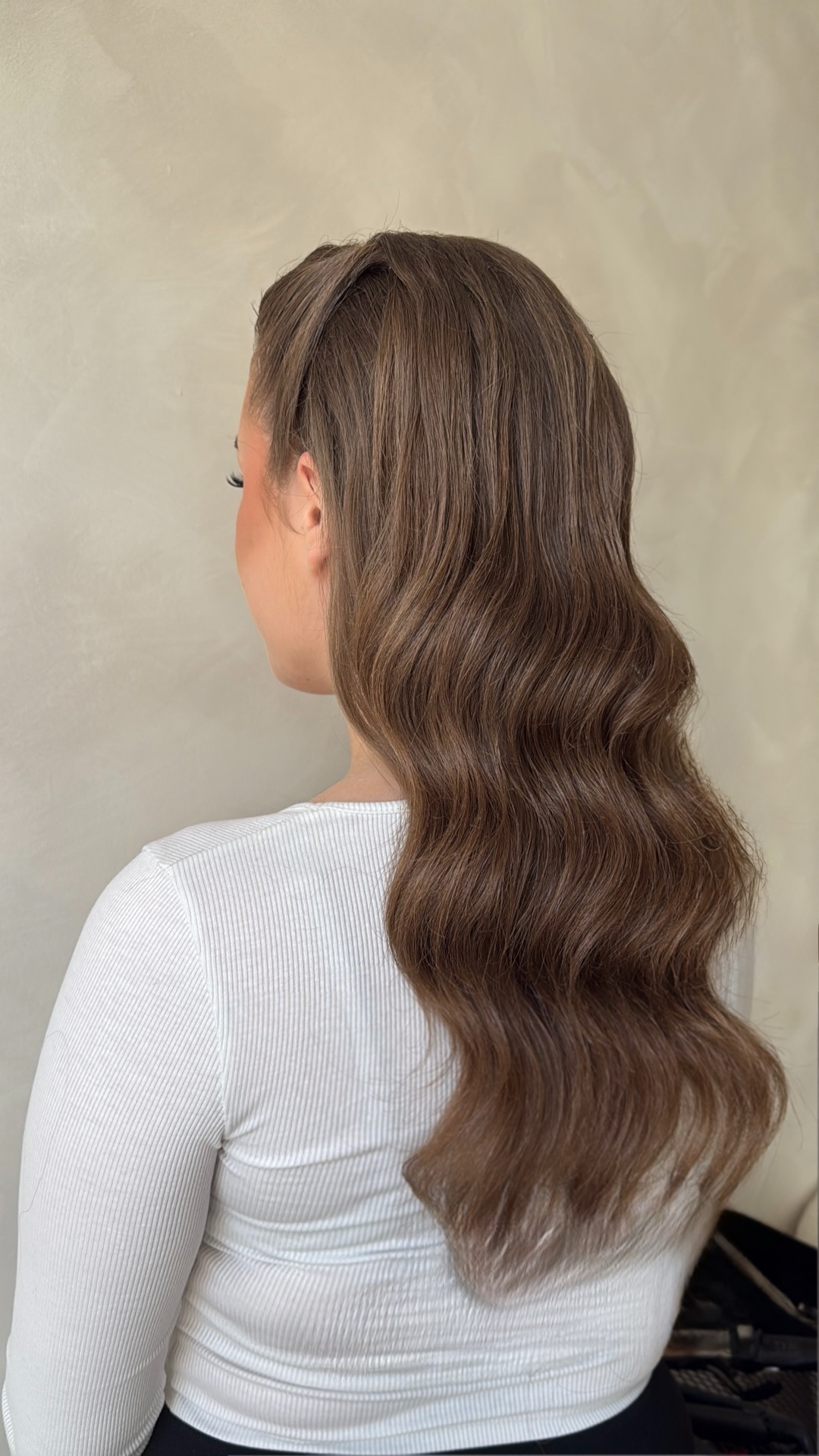 Gewellte Haare Styling von Reta Yamaci